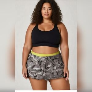 LIVI activewear shorts